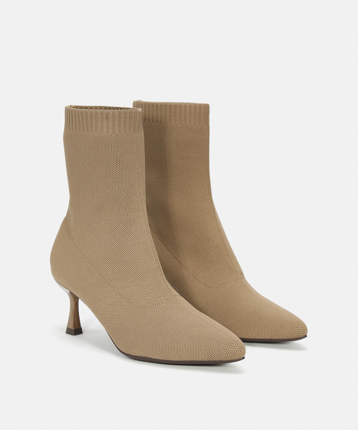 Bot&iacute;n calcet&iacute;n tac&oacute;n image number null